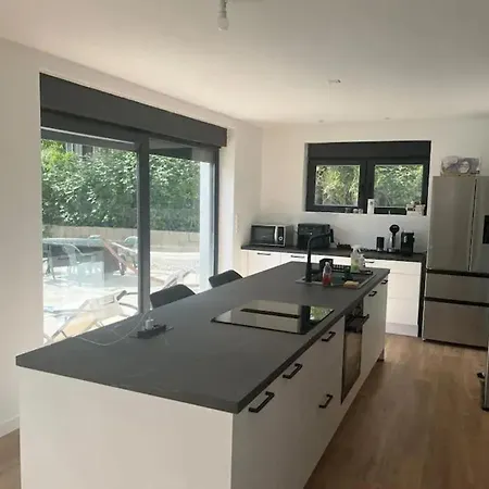 Familiale Avec Piscine Privee A